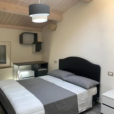 Locazione Turistica Rania لوكا